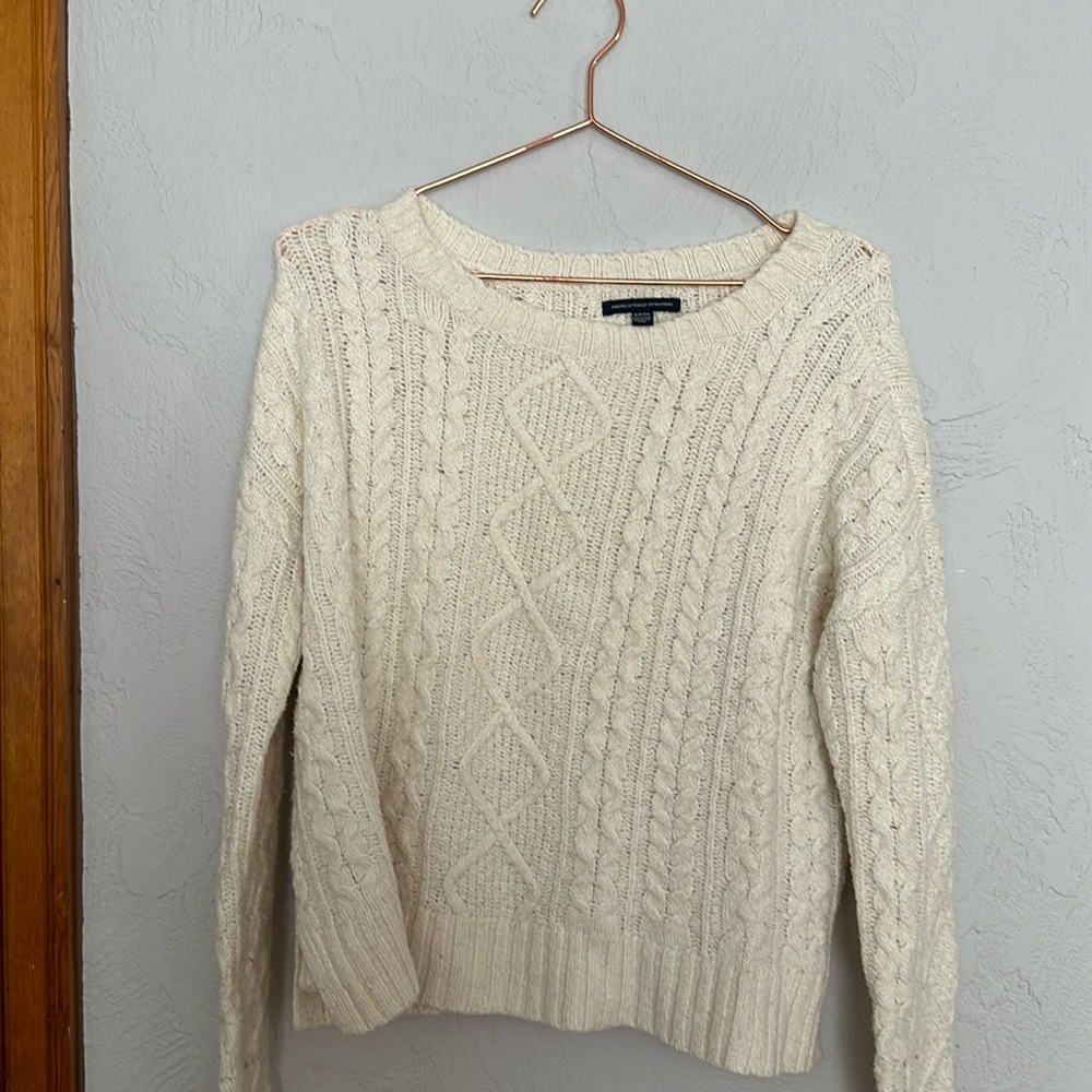 American Eagle off white knitted women small sweater